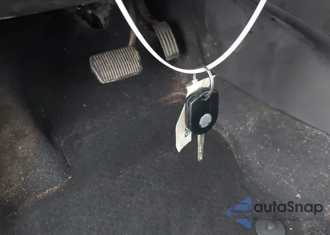 2016 Ford Focus S из США, поврежденный, VIN 1FADP3E27GL371115